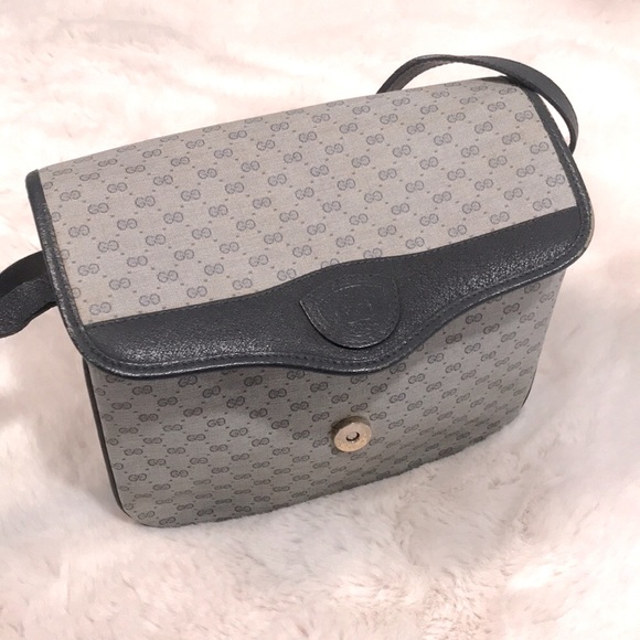 ⭐️ Vintage 1980’s Gucci Coated Canvas Leather Bag - Picture 6 of 16